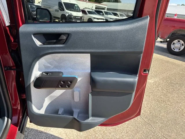 Used 2025 Red Ford XLT image 32