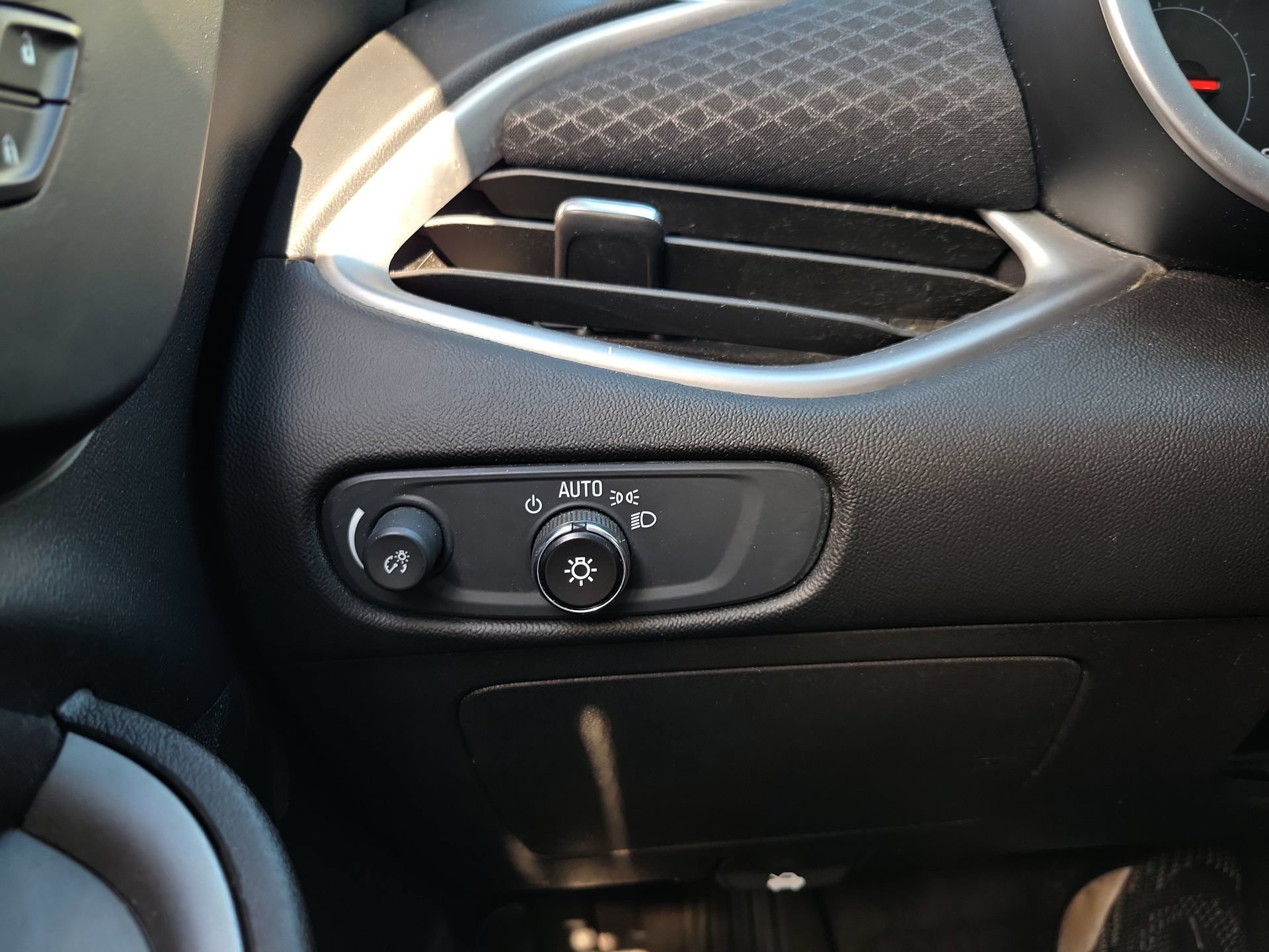 Used 2023 Dark Ash Metallic Chevrolet LT image 29