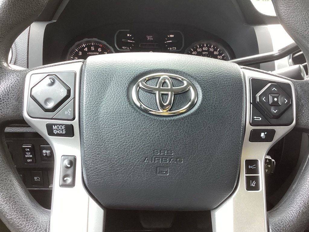 Used 2019 Blue Toyota SR5 image 22