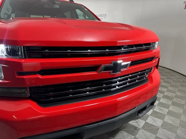Used 2021 Red Chevrolet RST image 5