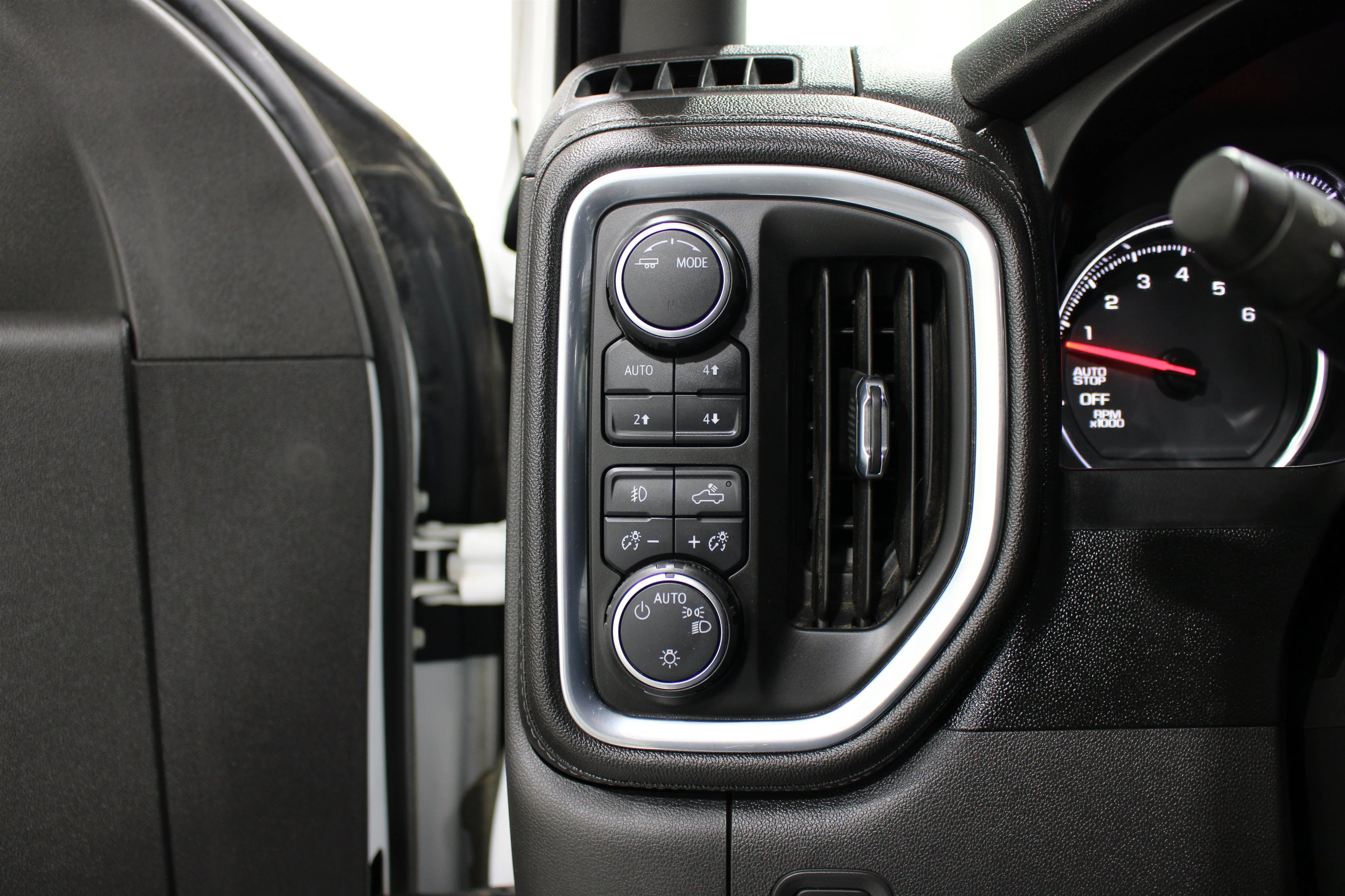 2021 Chevrolet Silverado 1500 RST - Photo 9