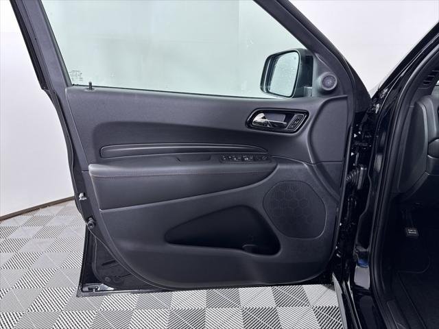 New 2026 Diamond Black Clear-Coat Exterior Paint Dodge GT PLUS image 30