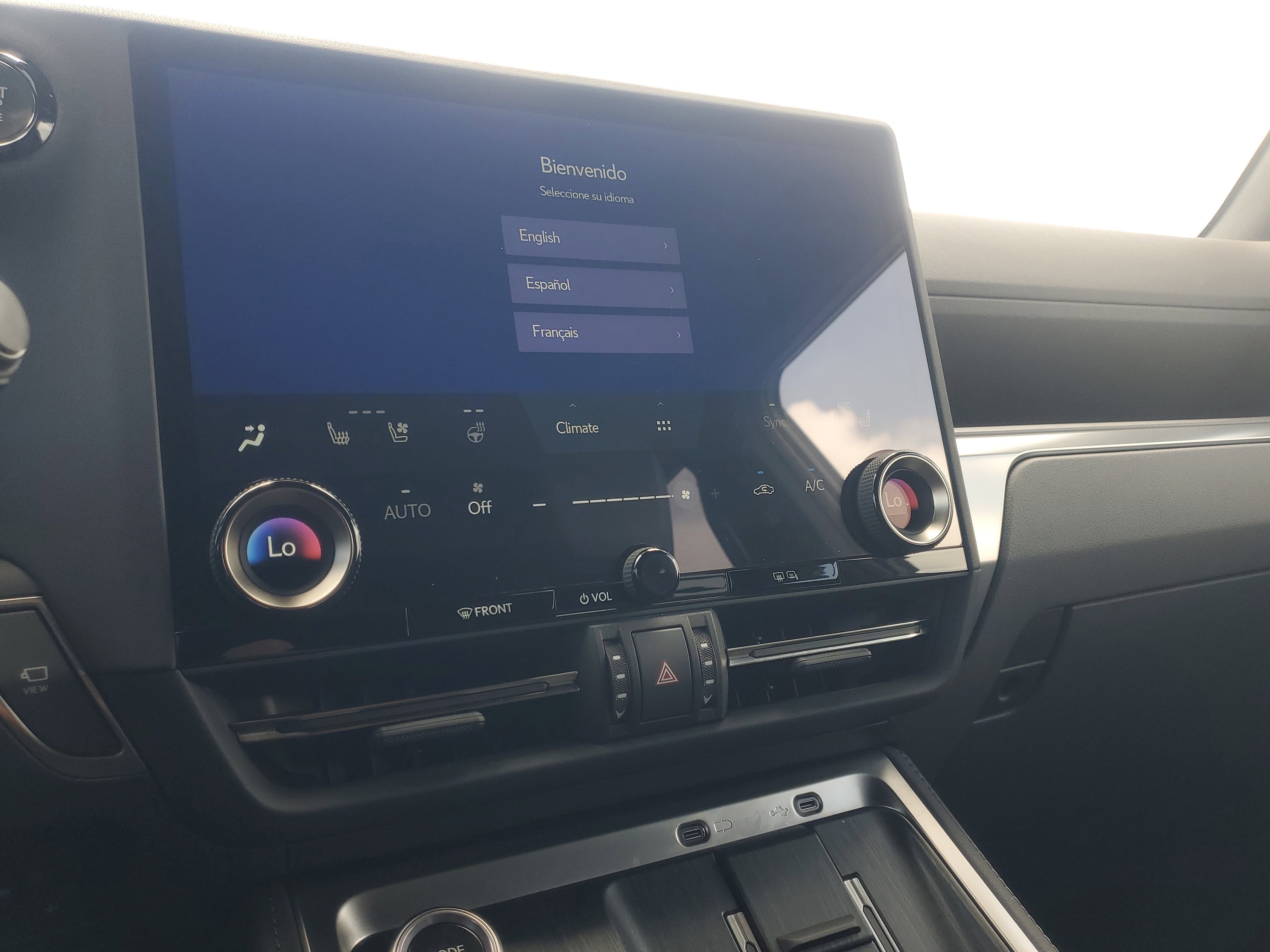 Used 2025 Silver Lexus GX 550 Overtrail+ image 29