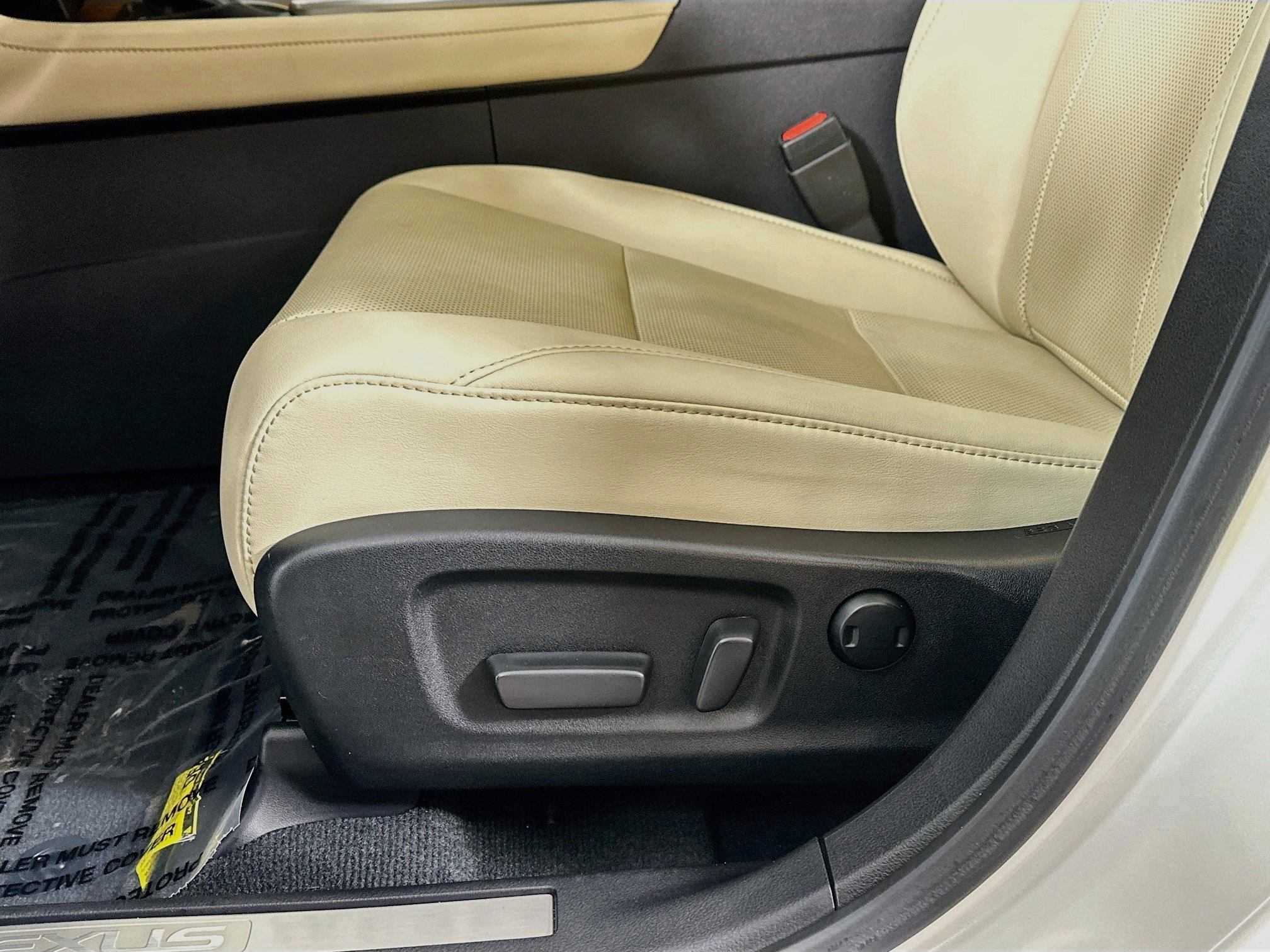 Certified Used 2021 White Pearl Lexus 450h image 19