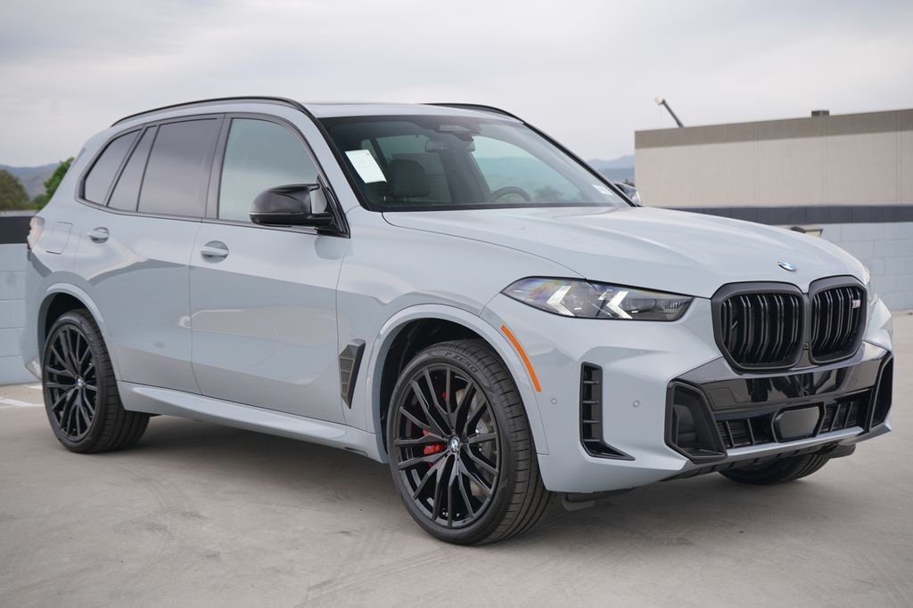New 2026 Brooklyn Grey Metallic BMW M60i image 3