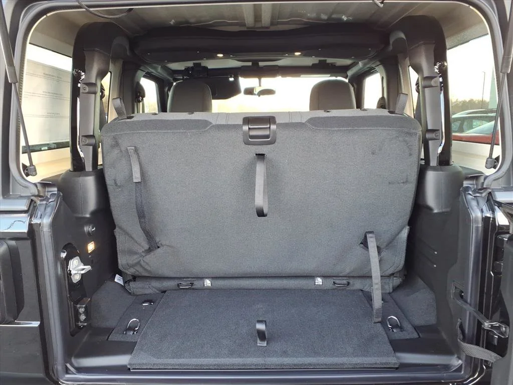 New 2026 Black Clear-Coat Exterior Paint Jeep Sport image 20