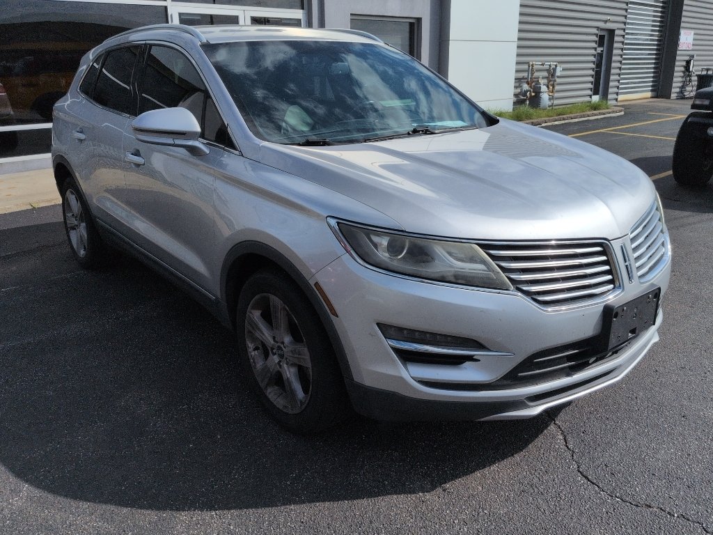Used 2017 Lincoln MKC Select with VIN 5LMTJ2DH1HUL09222 for sale in Elizabethtown, KY