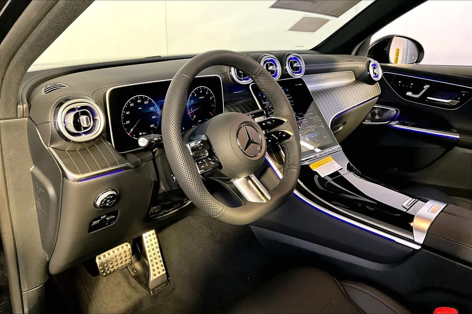 New 2026 Obsidian Black Metallic Mercedes-Benz GLC 300 image 9