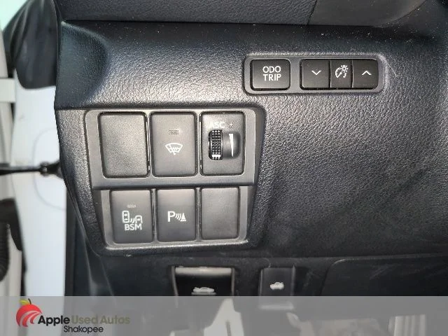 Used 2016 White Lexus 300 image 27