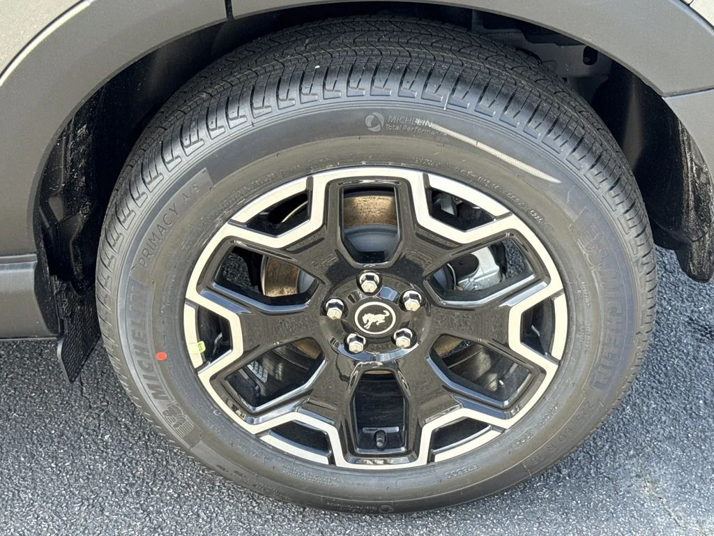 New 2026 Carbonized Gray Metallic Ford Outer Banks® image 19