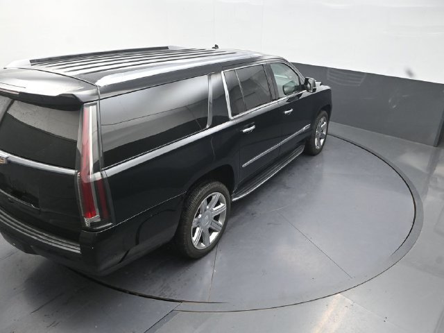 Used 2020 Black Cadillac Premium image 30