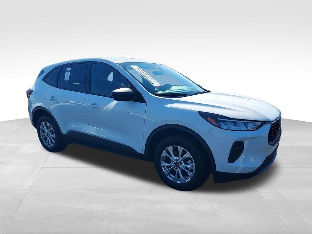 Used 2025 White Ford Active image 7