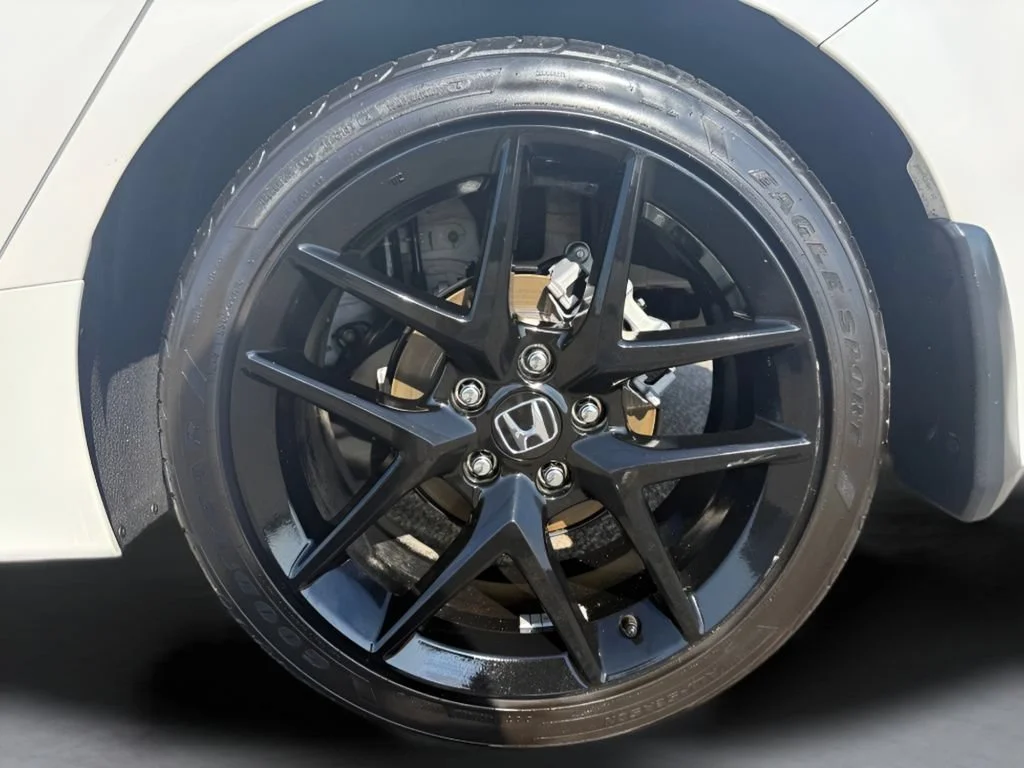 Used 2025  Honda Sport image 35