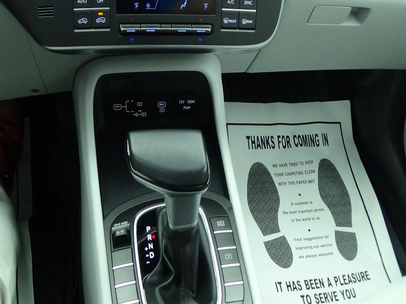Used 2025 Abyss Black Pearl (a2b) Hyundai SEL image 25