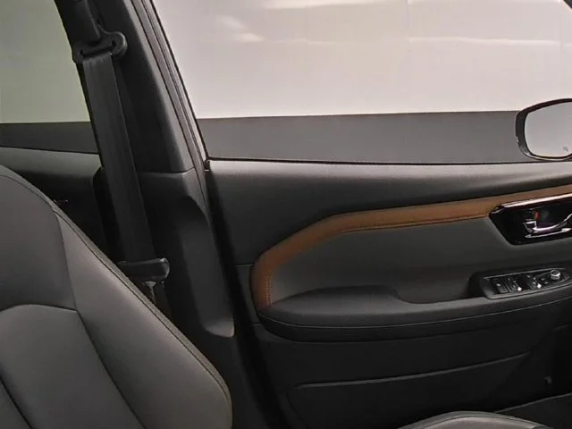 Used 2025 Black Subaru Sport image 24