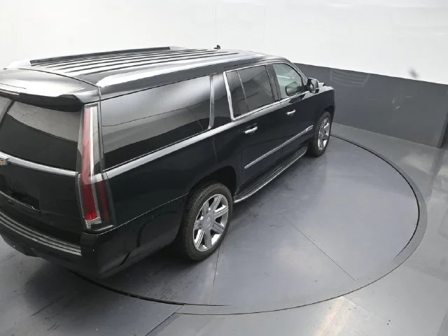 Used 2020 Black Cadillac Premium image 30
