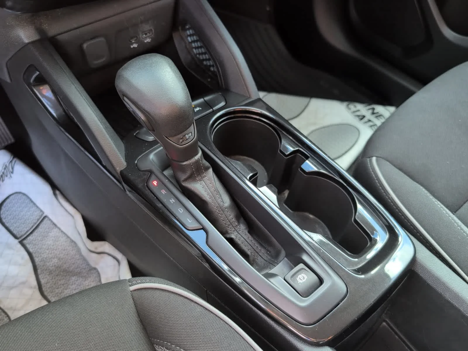 Used 2025 Sterling Gray Metallic Chevrolet LT image 18