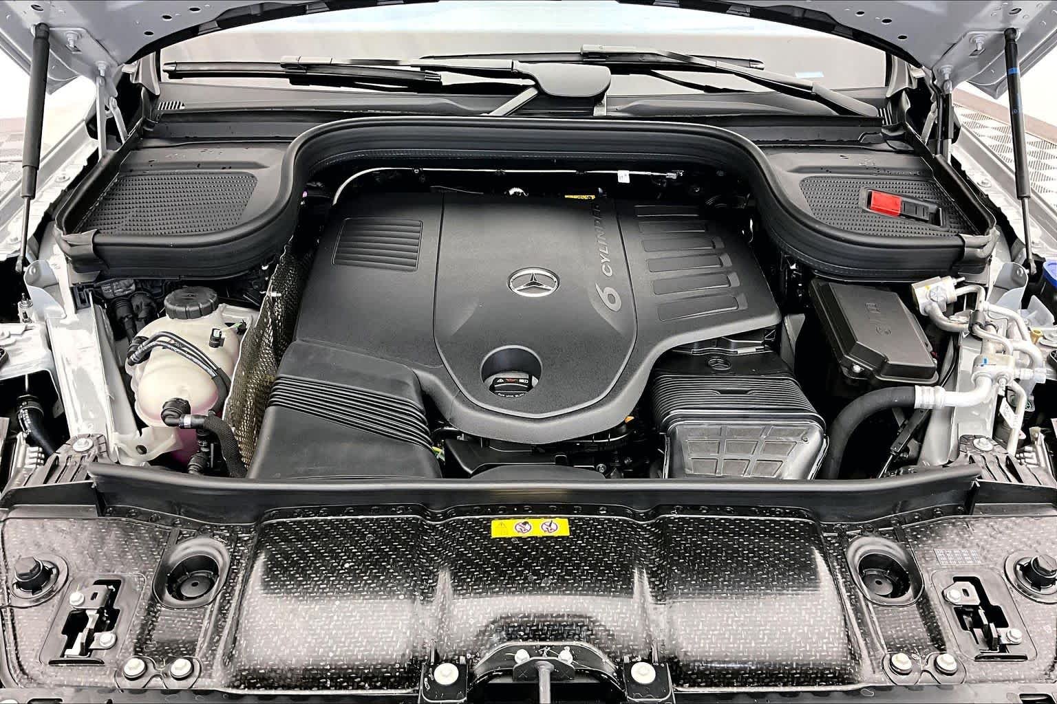 New 2026 MANUFAKTUR Alpine Grey Mercedes-Benz GLS 450 image 9