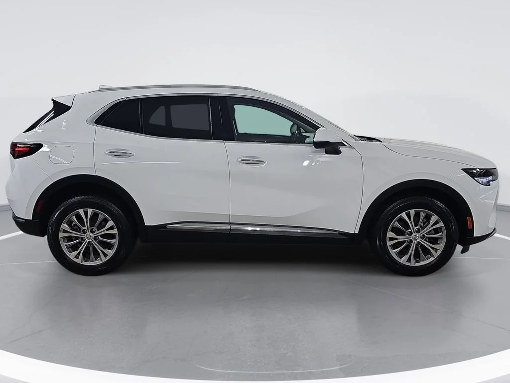 Used 2023 White Buick Preferred image 3