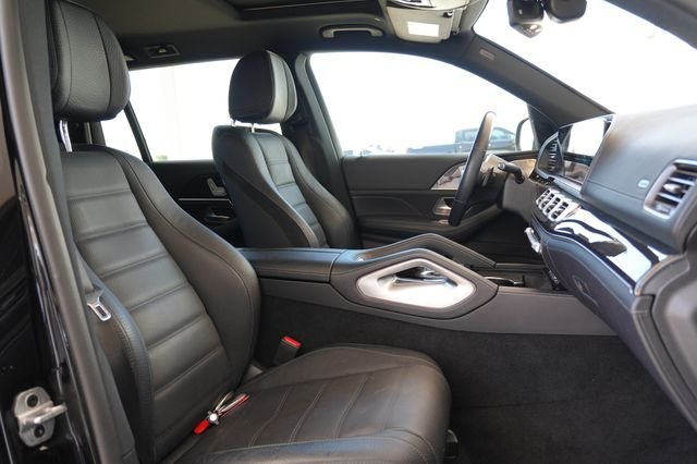 Used 2021  Mercedes-Benz GLS 580 image 17