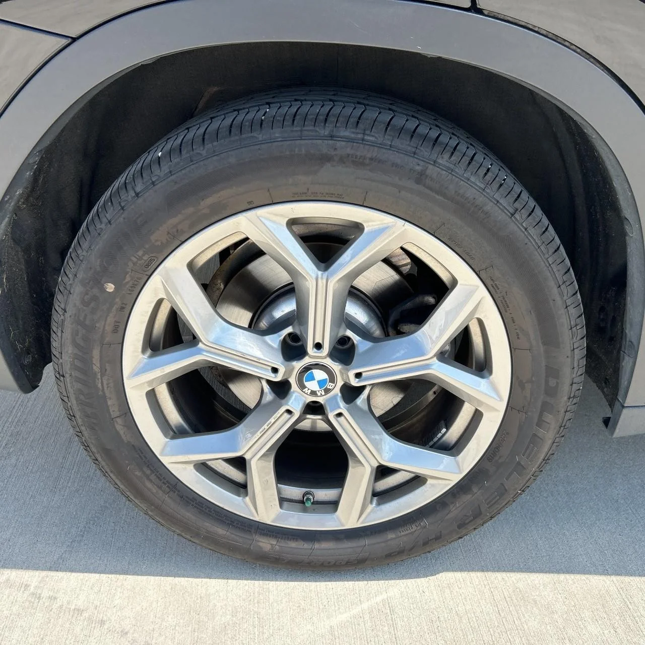 Used 2023 Jet Black BMW xDrive30i image 26