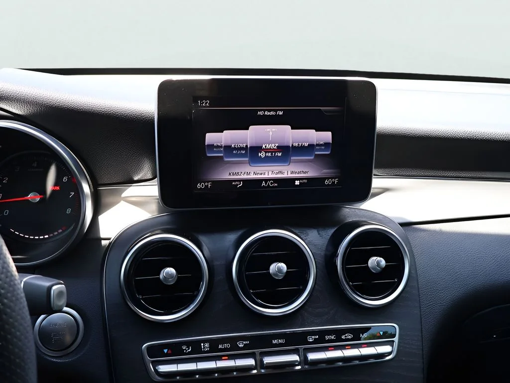 Used 2019 Black Mercedes-Benz GLC 300 image 20