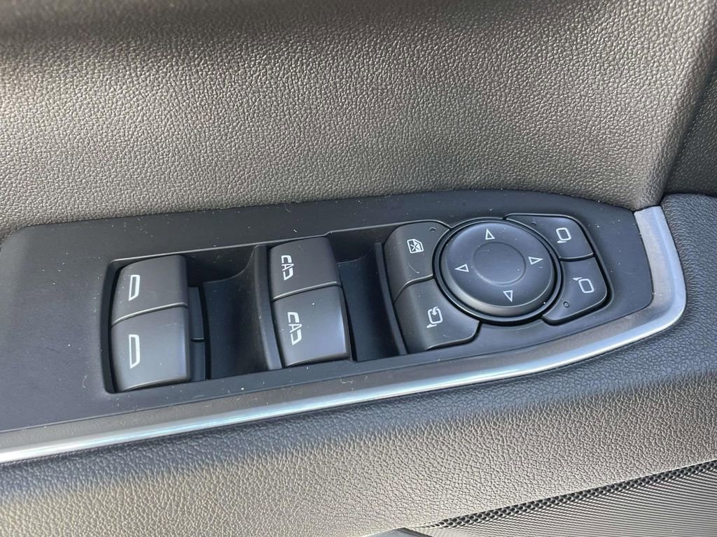 2025 GMC Sierra 1500 SLT - Photo 17