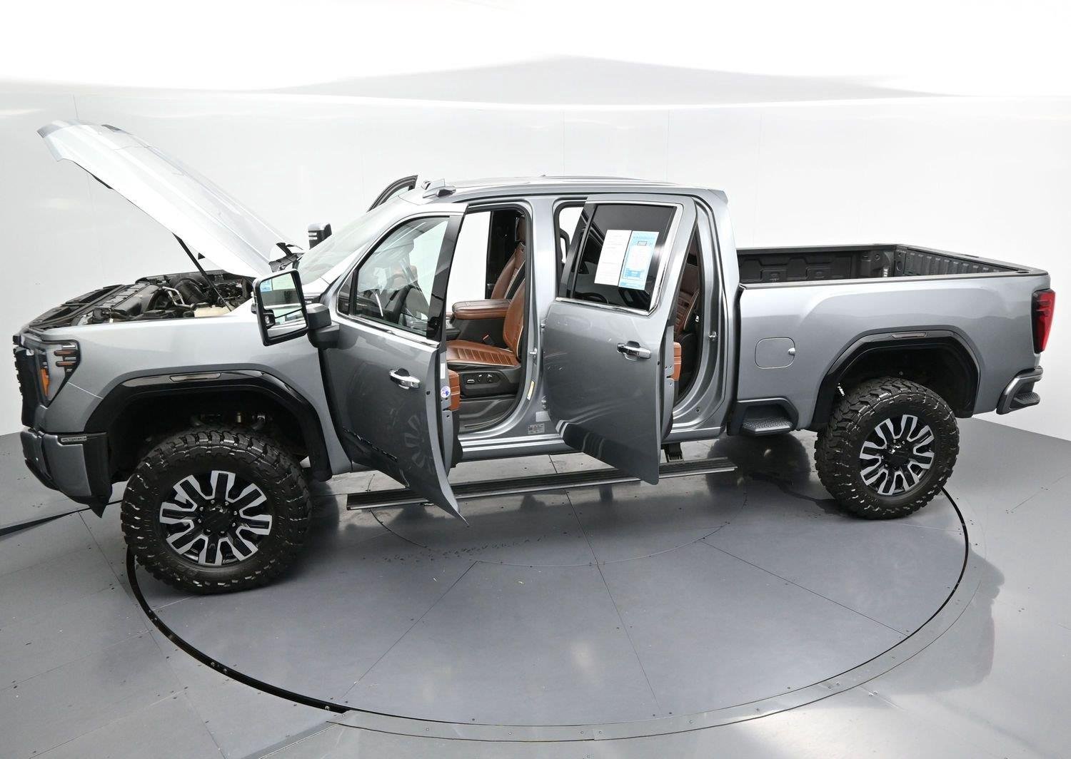 Used 2024 Sterling Metallic GMC Denali Ultimate image 43