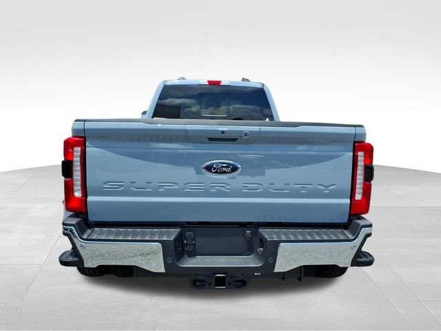 New 2026 Glacier Gray Metallic Tri-Coat Ford F-350® Lariat® image 13