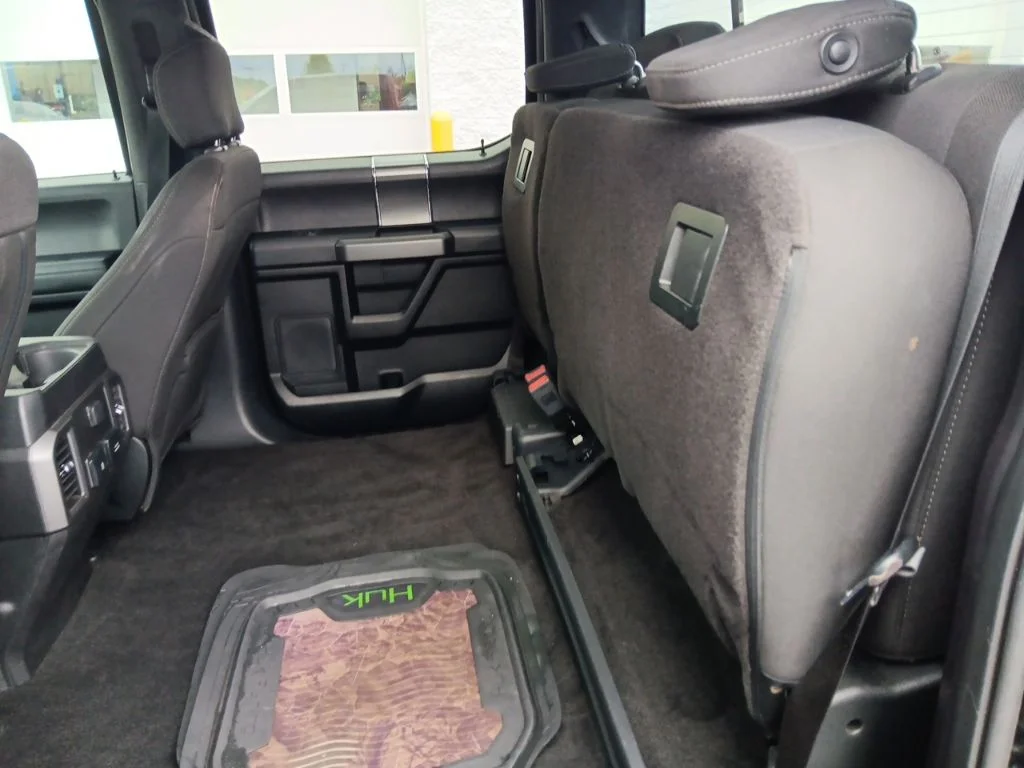 Used 2018 Shadow Black Ford XLT image 43