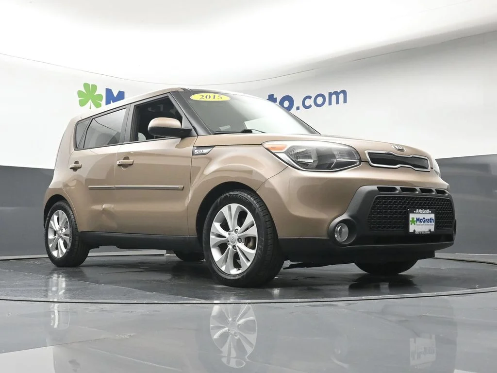 Used 2015 Brown Kia Plus image 25