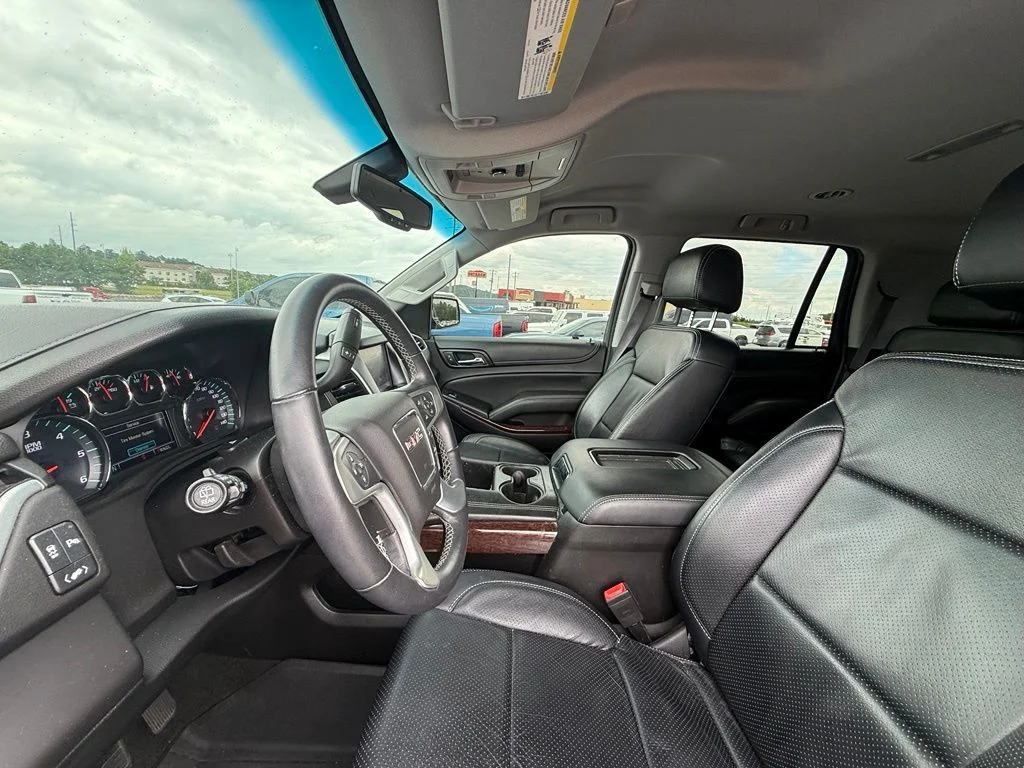 Used 2017 Silver GMC SLE image 21
