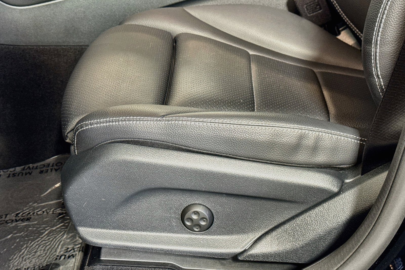 Certified Used 2022 Black Mercedes-Benz GLC 300 image 17