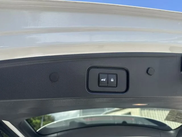 Used 2024 White Nissan SL image 14