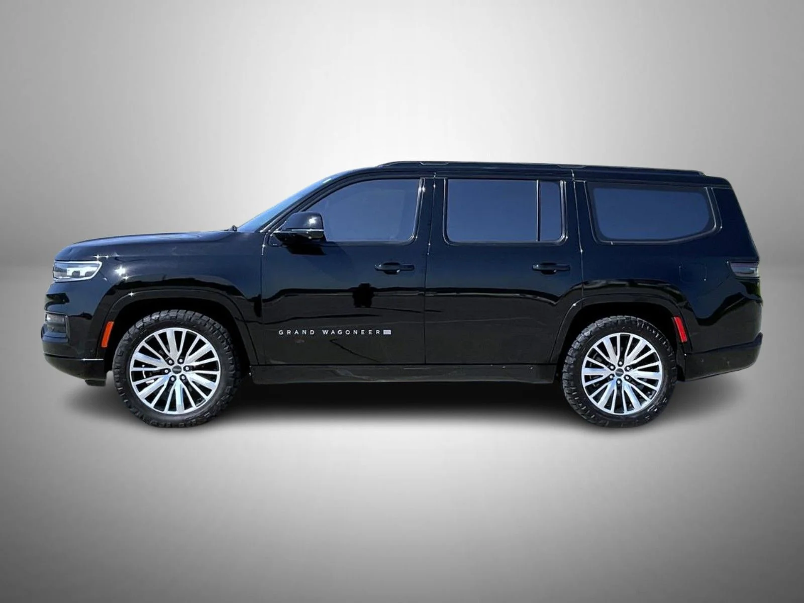Used 2022 Black Jeep Series III image 8
