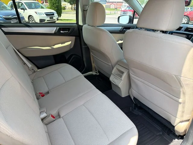 Used 2019 Black Subaru 2.5i Premium image 27