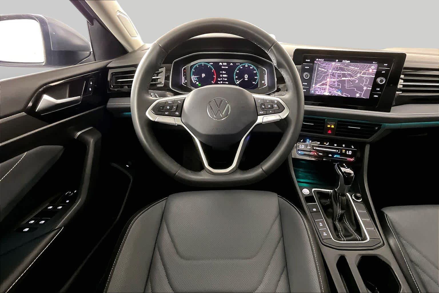Used 2026 Pyrite Silver Metallic Volkswagen SEL image 6