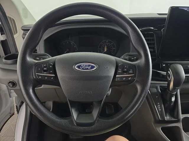 Used 2024 Oxford White Ford XLT image 12