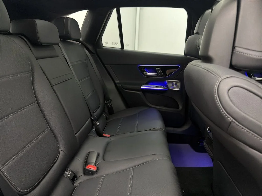 Used 2026 Black Mercedes-Benz GLC 300 image 26