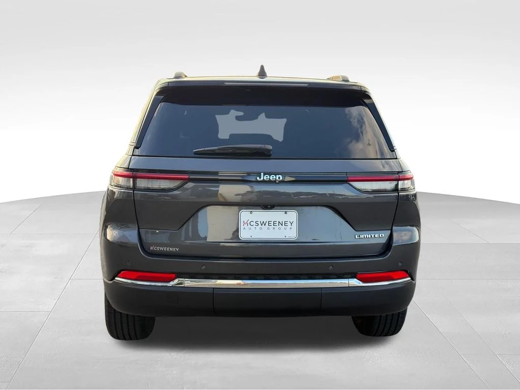 Used 2022 Gray Jeep Limited image 27