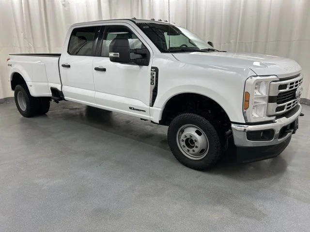 2024 Ford F-350 XLT 4x4 Crew Cab 8' Box DRW's photo