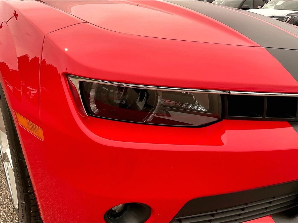 Used 2015 Red Chevrolet 2LT image 29