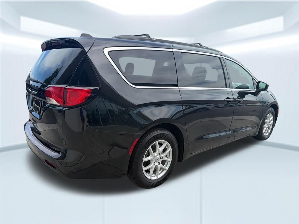 Used 2021 Black Chrysler LXI image 7