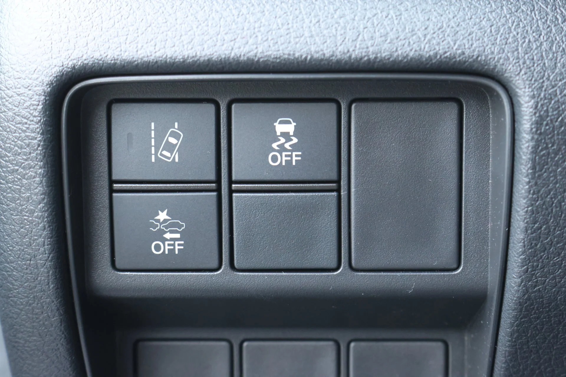 Used 2020  Honda EX image 17
