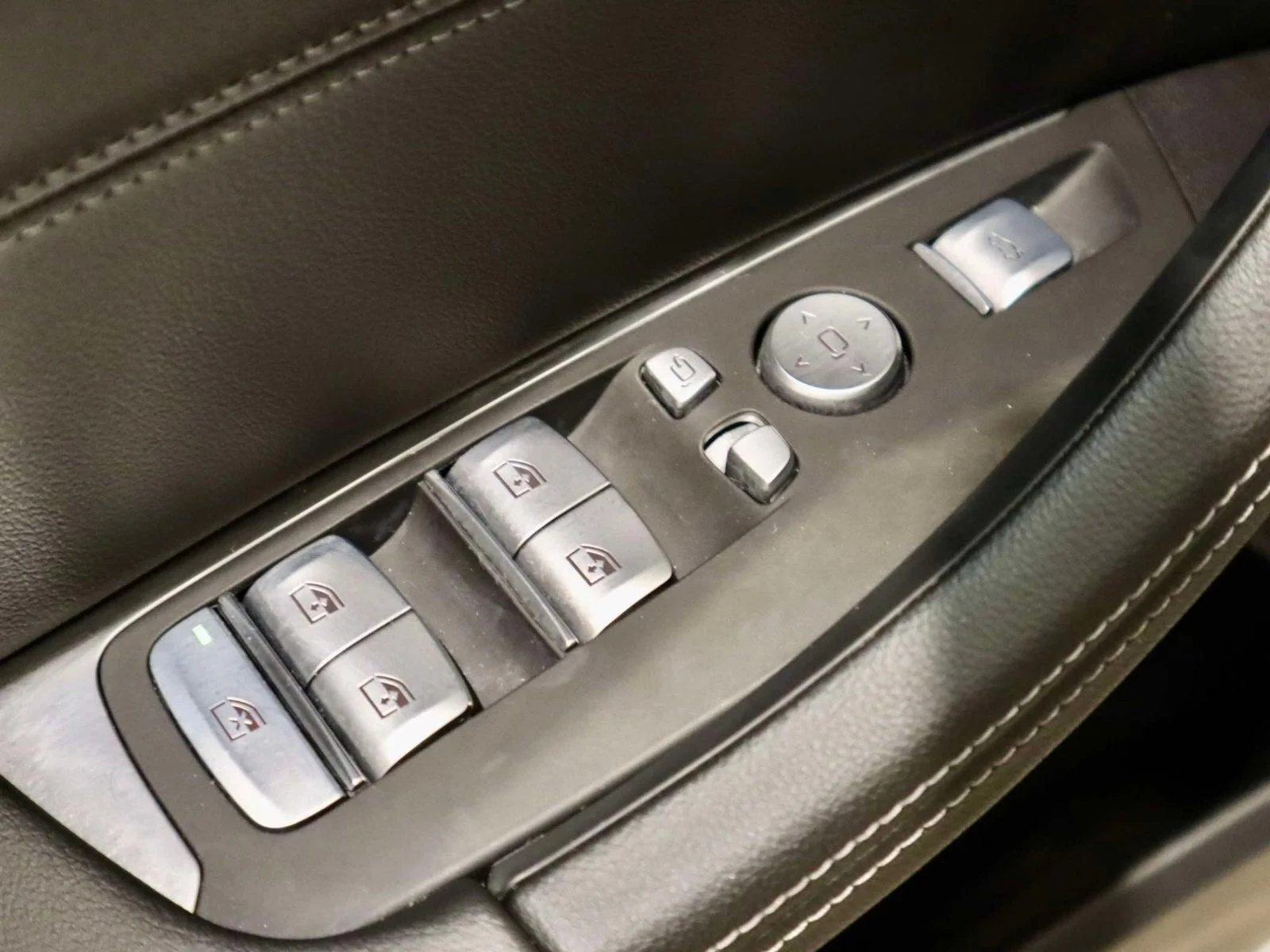 Used 2024 Brooklyn Grey Metallic BMW M40i image 26