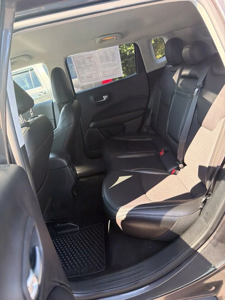 Used 2019 Gray Jeep Latitude image 11