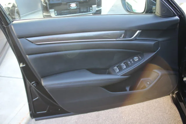 Used 2022 Black Honda Sport 2.0T image 19