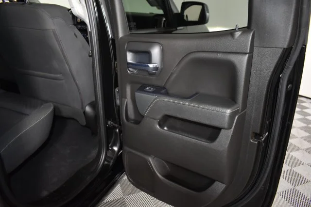 Used 2019 Black Chevrolet LT image 17
