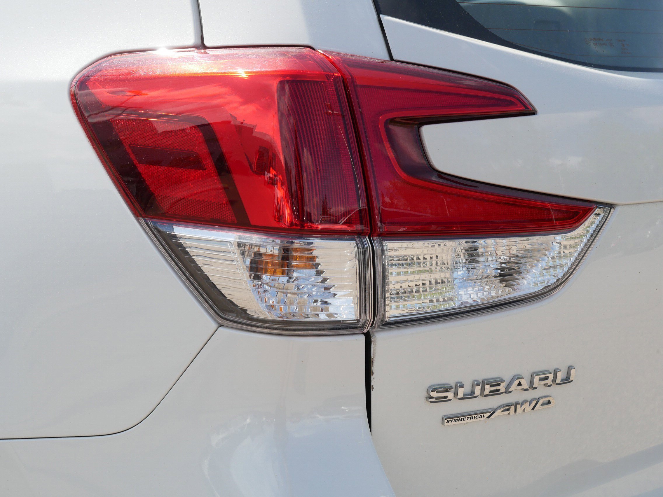 Used 2022 Crystal White Pearl Subaru CVT image 17