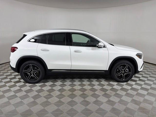New 2026 Polar White Mercedes-Benz GLA 250 image 8